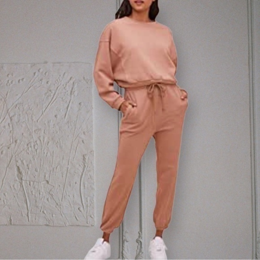Beige sweater pant set - Picture 2 of 2